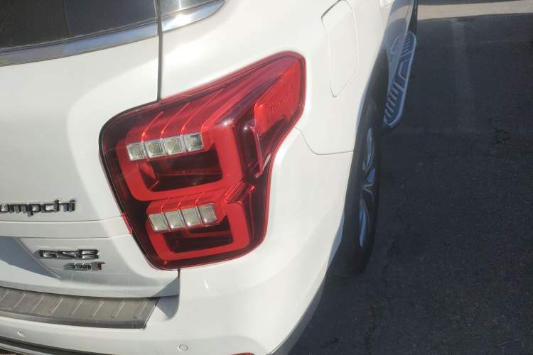 Used GAC Trumpchi GS8 2017 320T Two-Wheel Drive Luxury Smart Connectivity Version (7 Seats)
