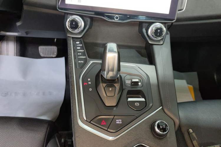 Used Lynk & Co 01 2021 2.0TD Two-Wheel-Drive Pro Trim
