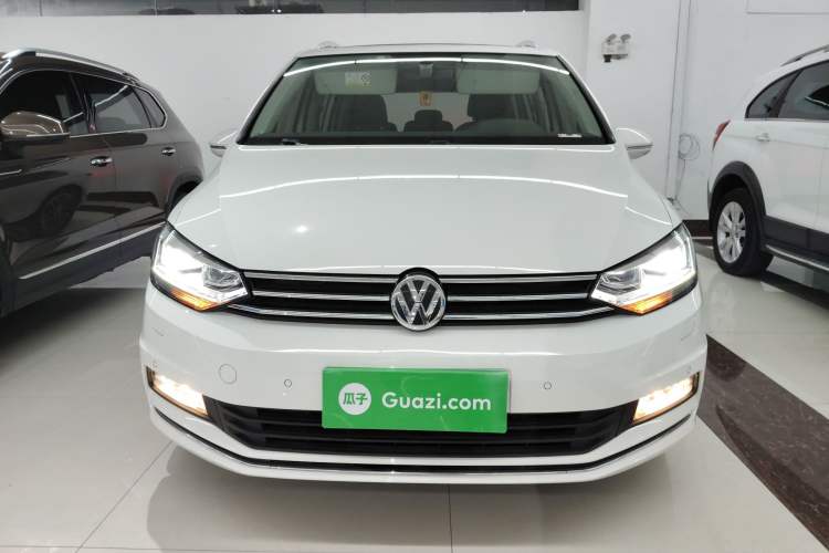 Used Volkswagen Touran 2016 Volkswagen Touran L 280TSI DSG Luxury Edition Front