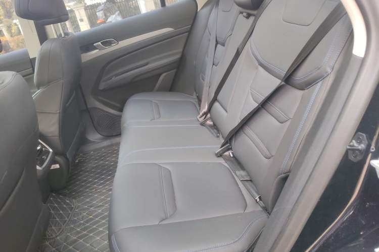 Used Ford Equator Sport 2025 EcoBoost 170 Platinum Edition