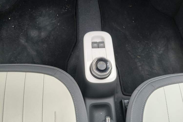 Used Geely Galaxy Panda 2025 210km Panda Kart Gear Lever