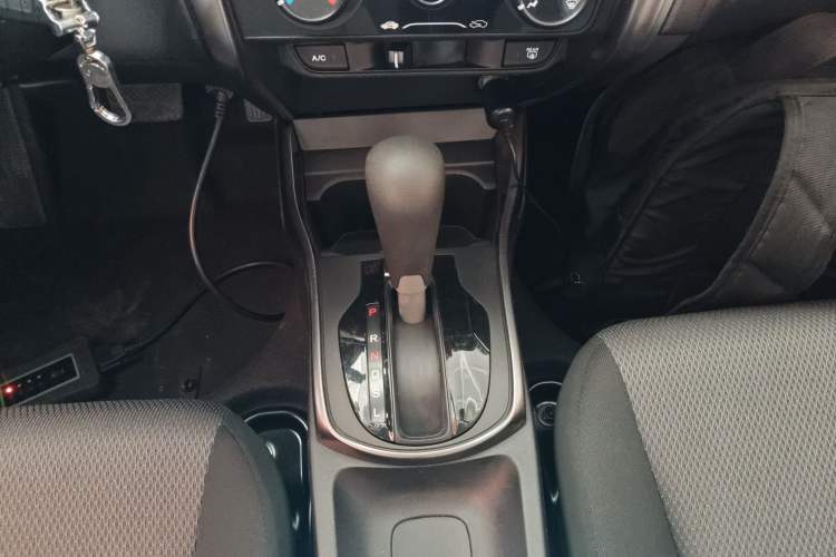 Used Honda Gienia 2017 1.5L CVT Classic Edition Gear Lever