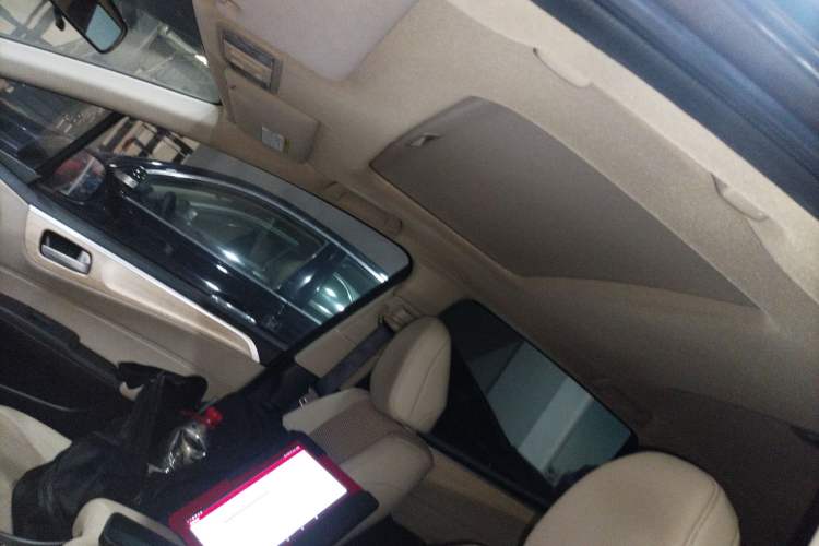 Used Honda Jade 2014 1.8L Automatic Comfort Elite Version 5 Seats