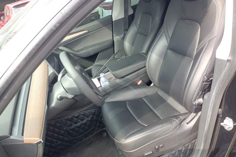 Used Tesla Model Y 2022 Rear-Wheel-Drive Version