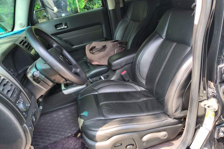 Used Hummer H3 2008 H3x 3.7 Left Front Seat