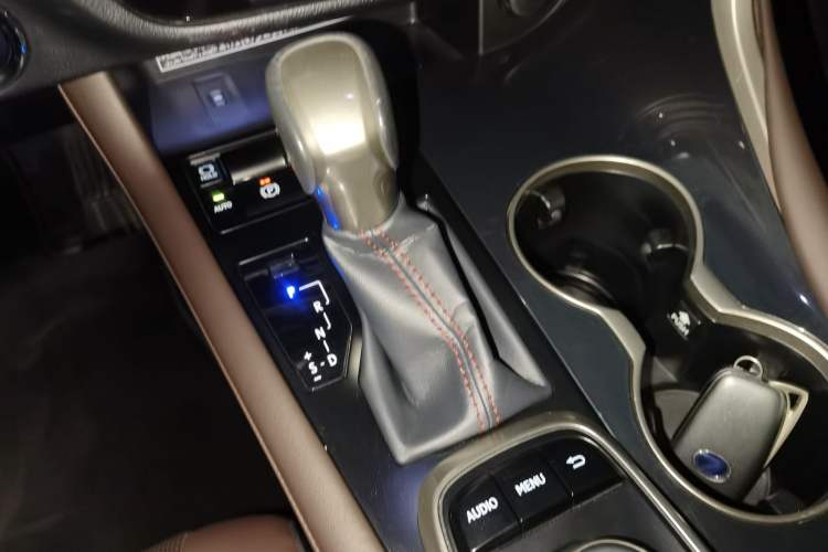 Used Lexus RX 2016 450h Four-Wheel Drive Elegant Edition