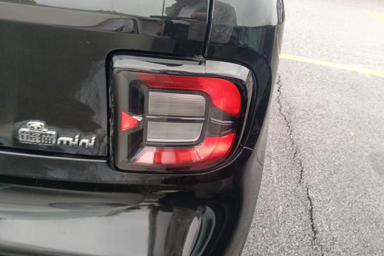 Used Geely Galaxy Panda 2025 210km Panda Kart Right Rear Taillight