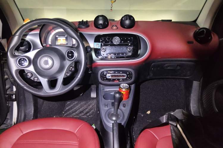 Used smart fortwo 2015 1.0L 52 kW Hardtop Passion Edition
