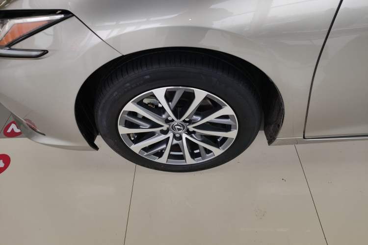 Used Lexus ES 2022 200 Excellence Edition
