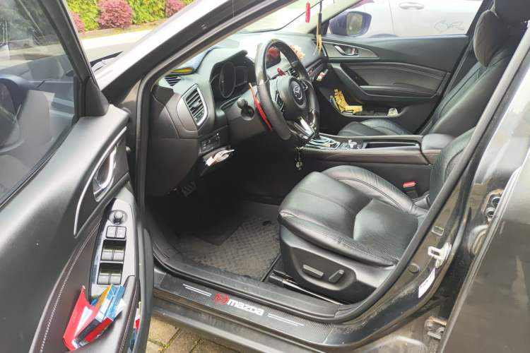 Used Mazda 3 Axela 2017 Sedan 2.0L Automatic Prestige Model China V Standard