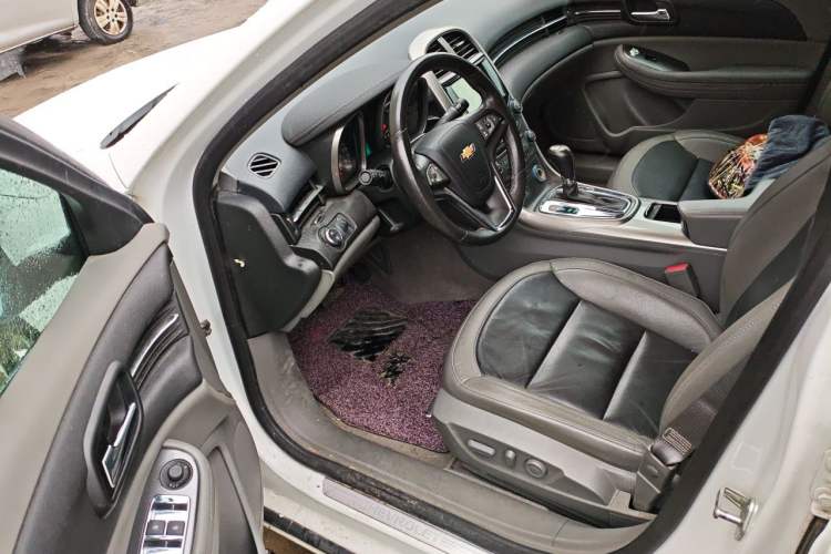 Used Chevrolet Malibu 2014 2.4L Automatic Luxury Edition Driver Seat