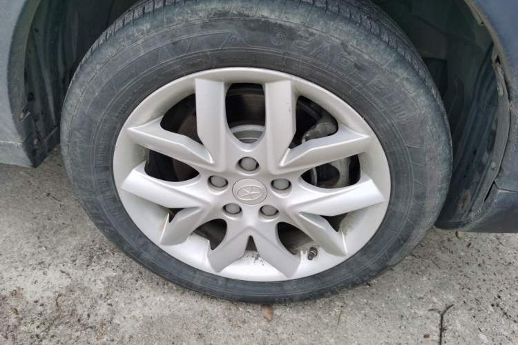 Used JAC Group Refine S3 2014 1.5L Manual Luxury Smart Model Right Front Wheel Hub