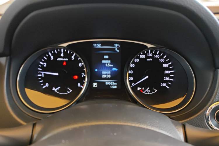 Used Nissan X-Trail 2014 2.5L CVT Ultimate Edition 4WD Instrument Cluster