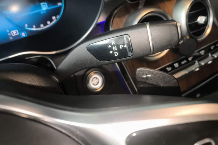 Used Mercedes-Benz GLC 2020 Facelift GLC 300 L 4MATIC Dynamic Edition Gear Lever