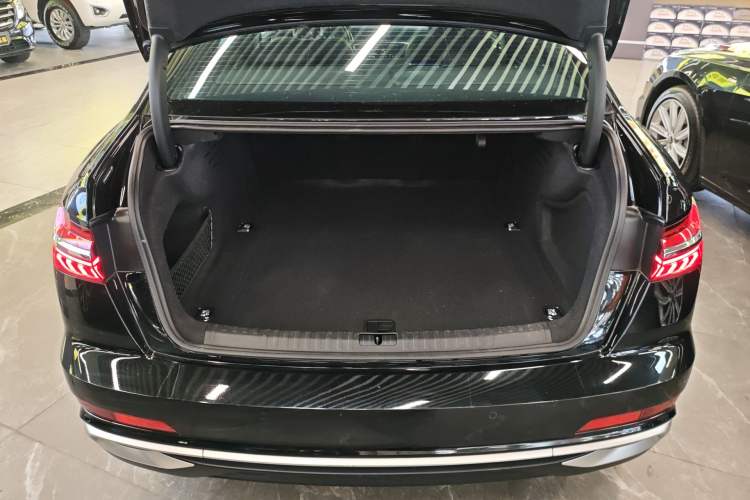 Used Audi A6L 2023 40 TFSI Luxury Dynamic Model
