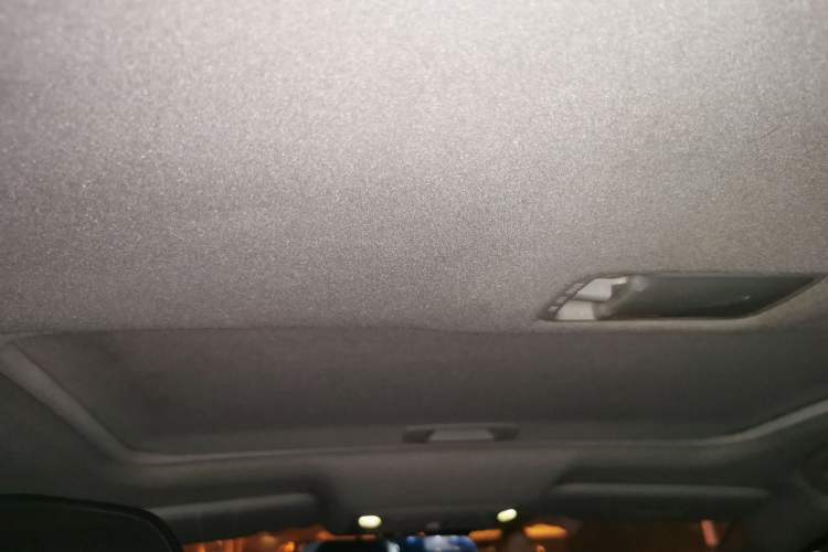 Used Nissan Sylphy 2016 1.6XV CVT Smart Enjoyment Version Headliner