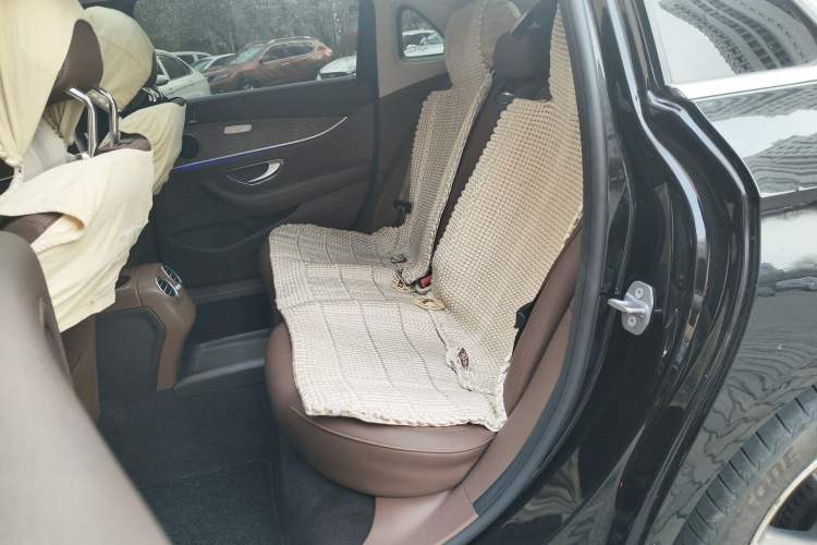 Used Mercedes-Benz E-Class 2017 E 200 L 4MATIC Left Rear Seat