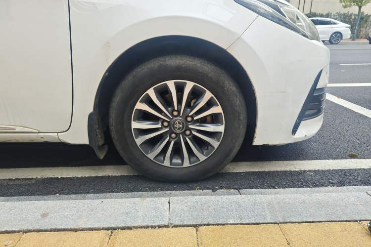 Used Toyota Corolla 2017 Revised Version 1.2T S-CVT GL-i