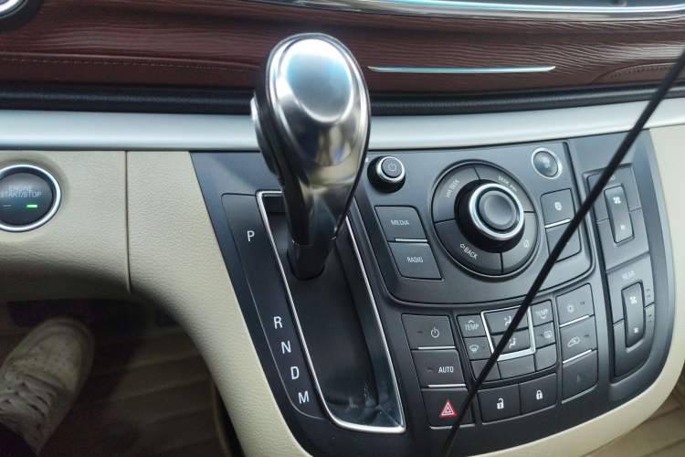 Used Buick GL8 2017 25S Luxury Version China V Standard