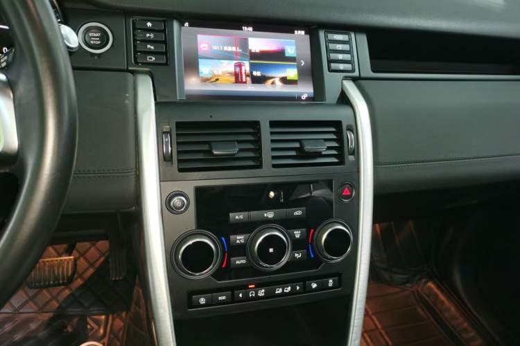 Used Land Rover Discovery Sport 2019 240 PS SE Version China VI Standard Audio And AC Panel