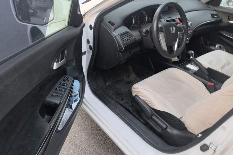 Used Honda Accord 2013 2.0L LX Driver Seat