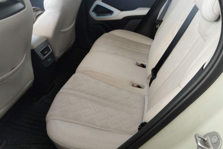 Used BYD Yuan UP 2025 Intelligent Driving Version 401 km Beyond-Range Edition