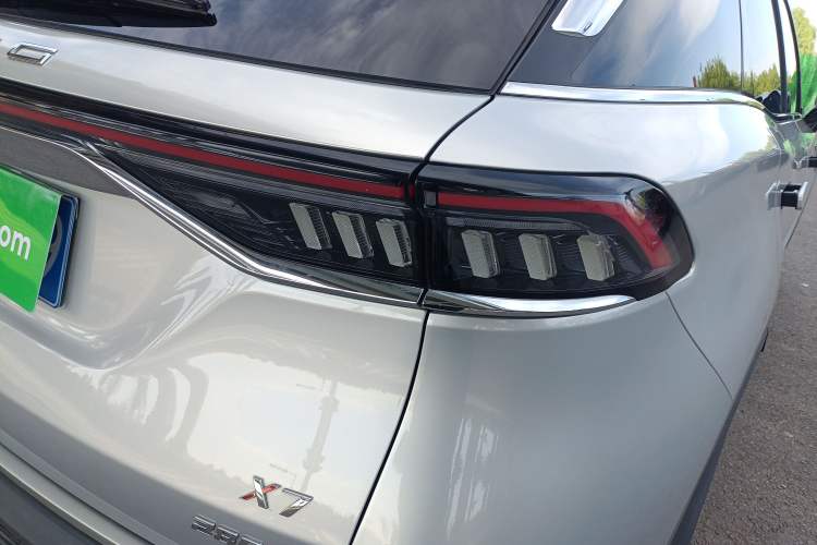 Used BAIC Beijing X7 2020 1.5TD DCT Leading Edition Exterior 3