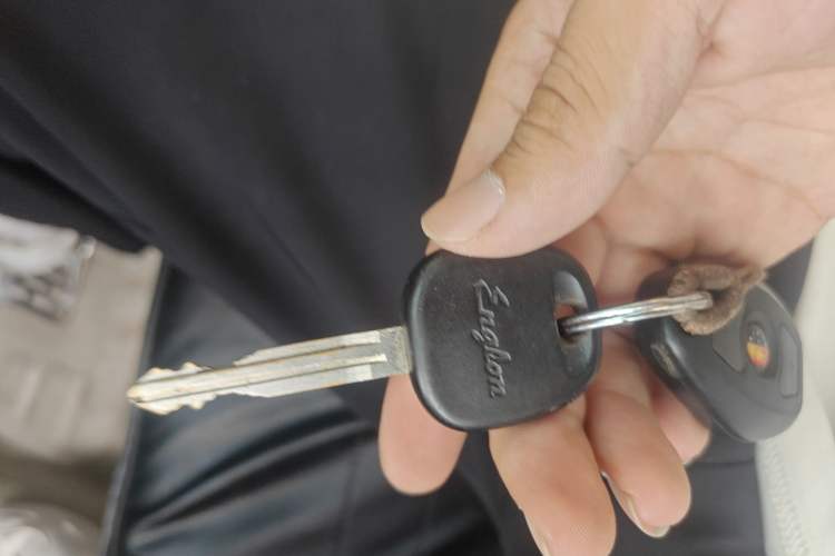 Used Geely Auto Diamond 2010 2nd Generation 1.5L Manual Standard Version