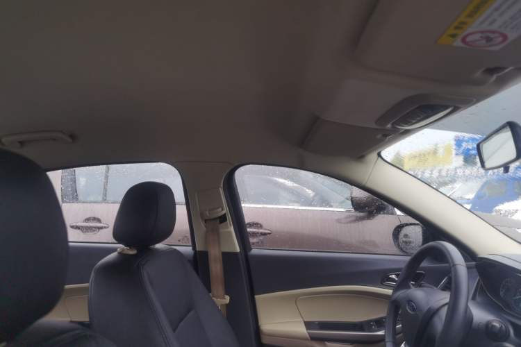 Used Ford Escort 2017 1.5L Automatic Comfort Model Headliner