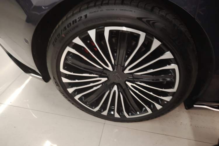 Used Avatr 12 2026 Ultra Pure-Electric All-Wheel-Drive Version Right Rear Wheel Hub