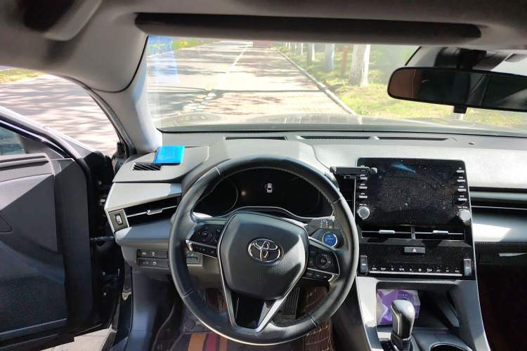 Used Toyota Avalon 2019 Dual-Engine 2.5L Luxury Edition China VI Standard
