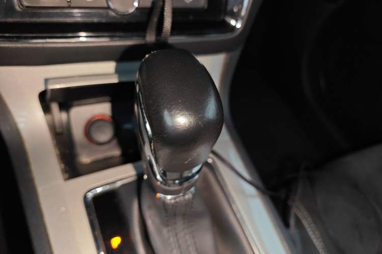 Used Roewe RX5 New Energy 2017 eRX5 50T Hybrid Connected Prestige Flagship Edition