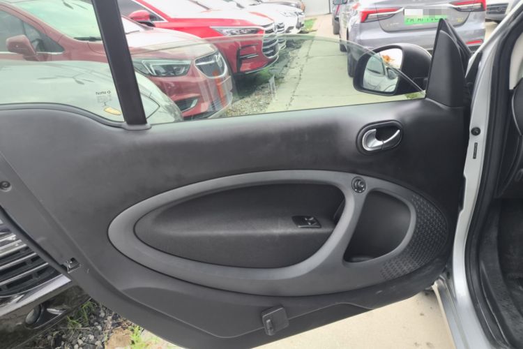 Used smart fortwo 2018 0.9T 66kW Hardtop Pioneer Edition China V Emission Standard