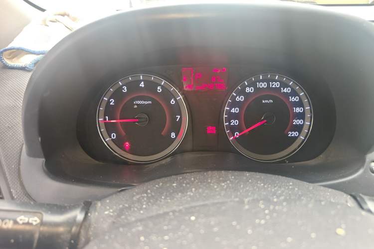 Used Hyundai Verna (older generation) 2010 Sedan 1.4L Automatic Fashionable GT Model
