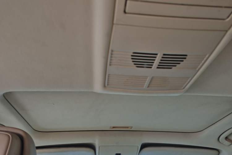 Used BMW 5 Series 2009 523Li Standard Model
