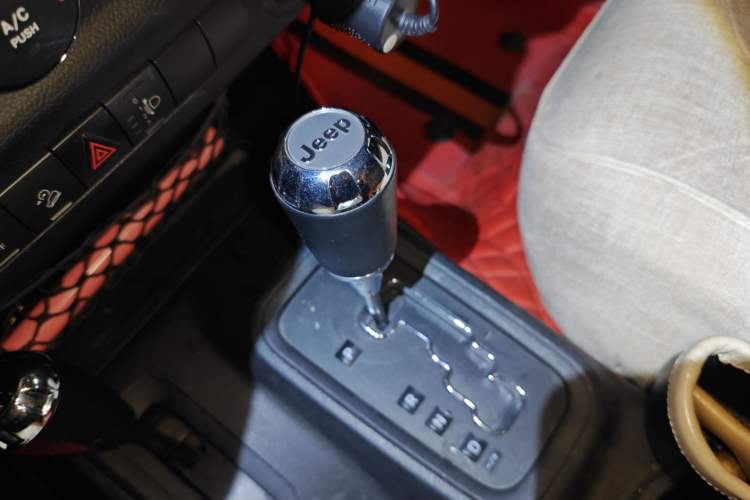 Used Jeep Wrangler 2014 2.8TD Sahara Four-Door Edition
