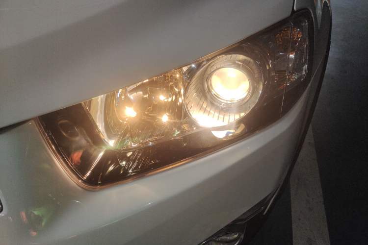 Used Chevrolet Captiva 2014 2.4L Two-Wheel Drive Urban Version 7 Seats
