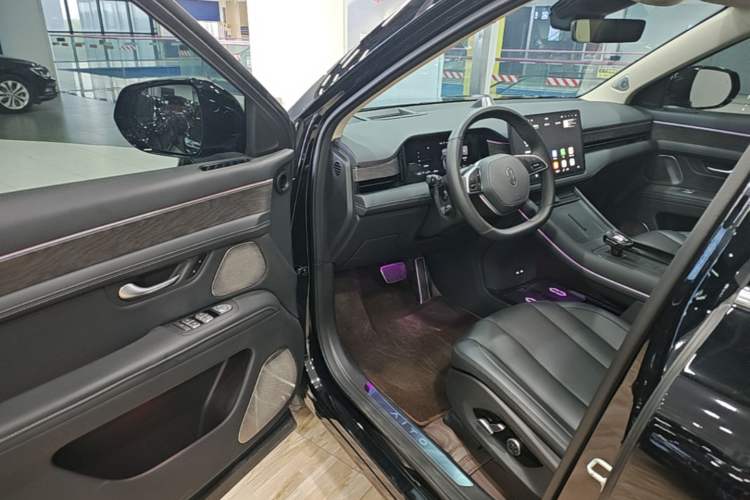 Used Hima AITO M7 2024 1.5T Intelligent Driving 4WD Max Edition 5 Seats Driver Seat