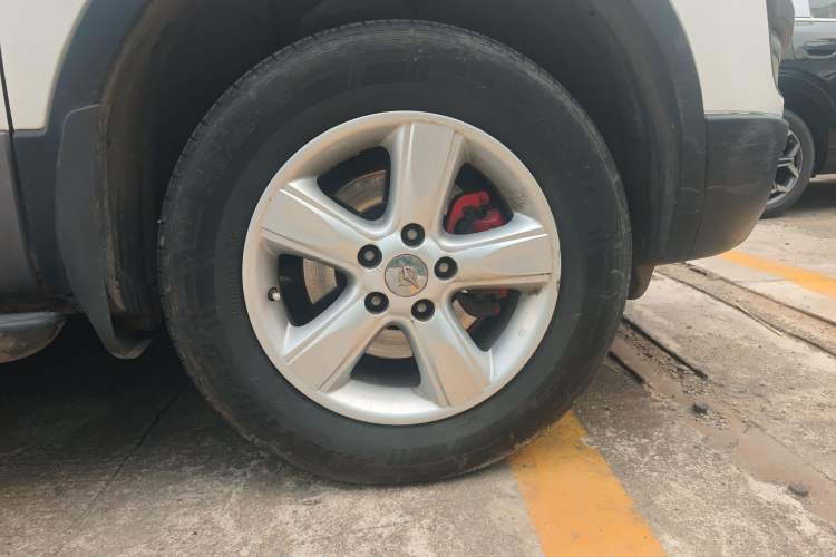 Used Haima S5 2015 1.6L Manual Luxury Model with Sunroof
