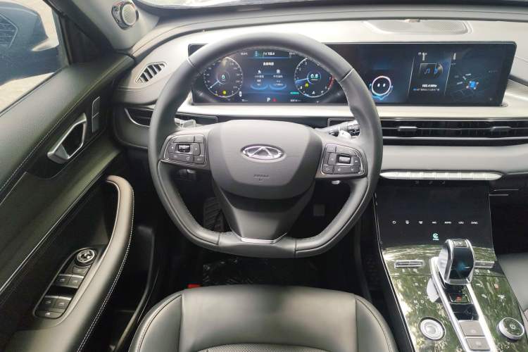 Used Chery Tiggo 8 PLUS 2022 290TGDI DCT Haoting Edition