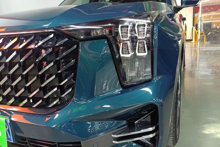 Used GAC Trumpchi GS8 2022 Linghang Series 2.0 TGDI Two-Wheel-Drive Luxury Smart Connectivity Version (7 Seats)
