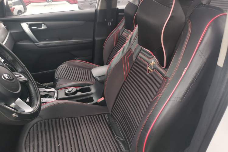 Used Kia Sportage R 2019 2.0L Automatic Smart Luxury Edition Interior 4