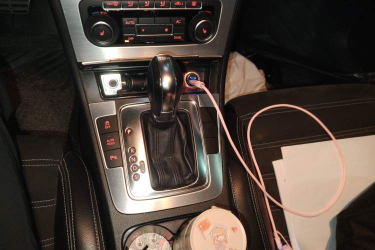 Used Volkswagen FAW-Volkswagen CC 2011 1.8TSI Luxury Model Gear Lever