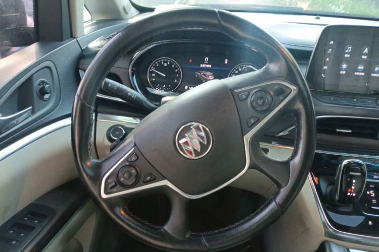 Used Buick GL8 2020 Land Business Class 652T Premium Model
