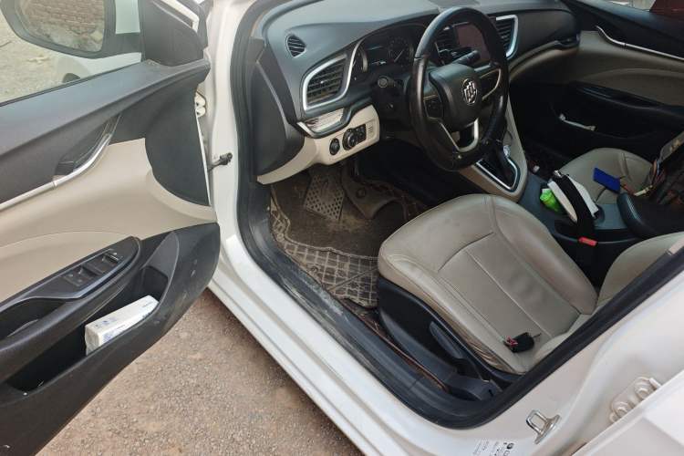 Used Buick GT 2018 15T Dual-Clutch Elite Model China V Standard
