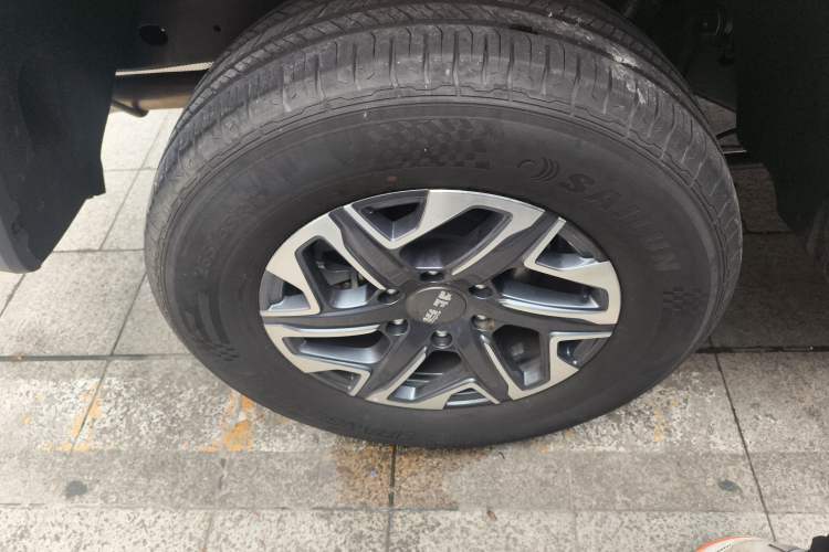 Used BAIC Off-Road BJ40 2026 Model 2.0T Gasoline Standard Edition
