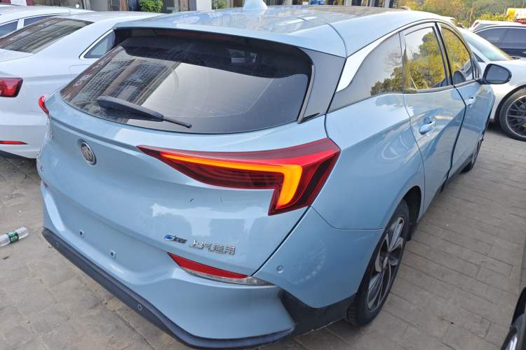 Used Buick Velite 6 2019 Connected Fashion Model
