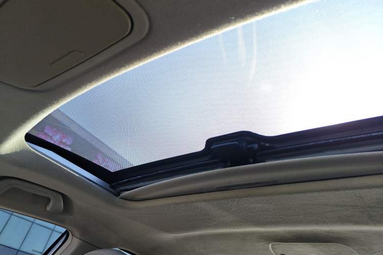 Used BYD M6 2013 2.0L Manual Comfort Edition
