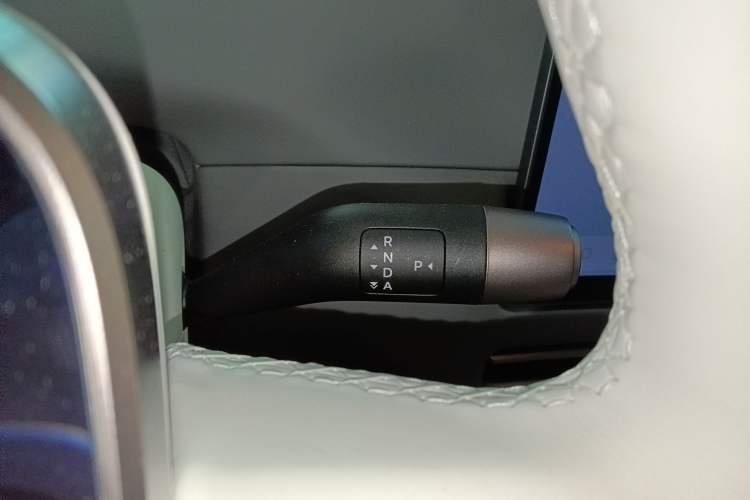 Used Li Auto i8 2025 Model Standard Version
