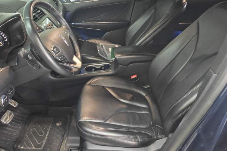 Used Lincoln MKC 2017 2.0T Two-Wheel Drive Deluxe Edition
